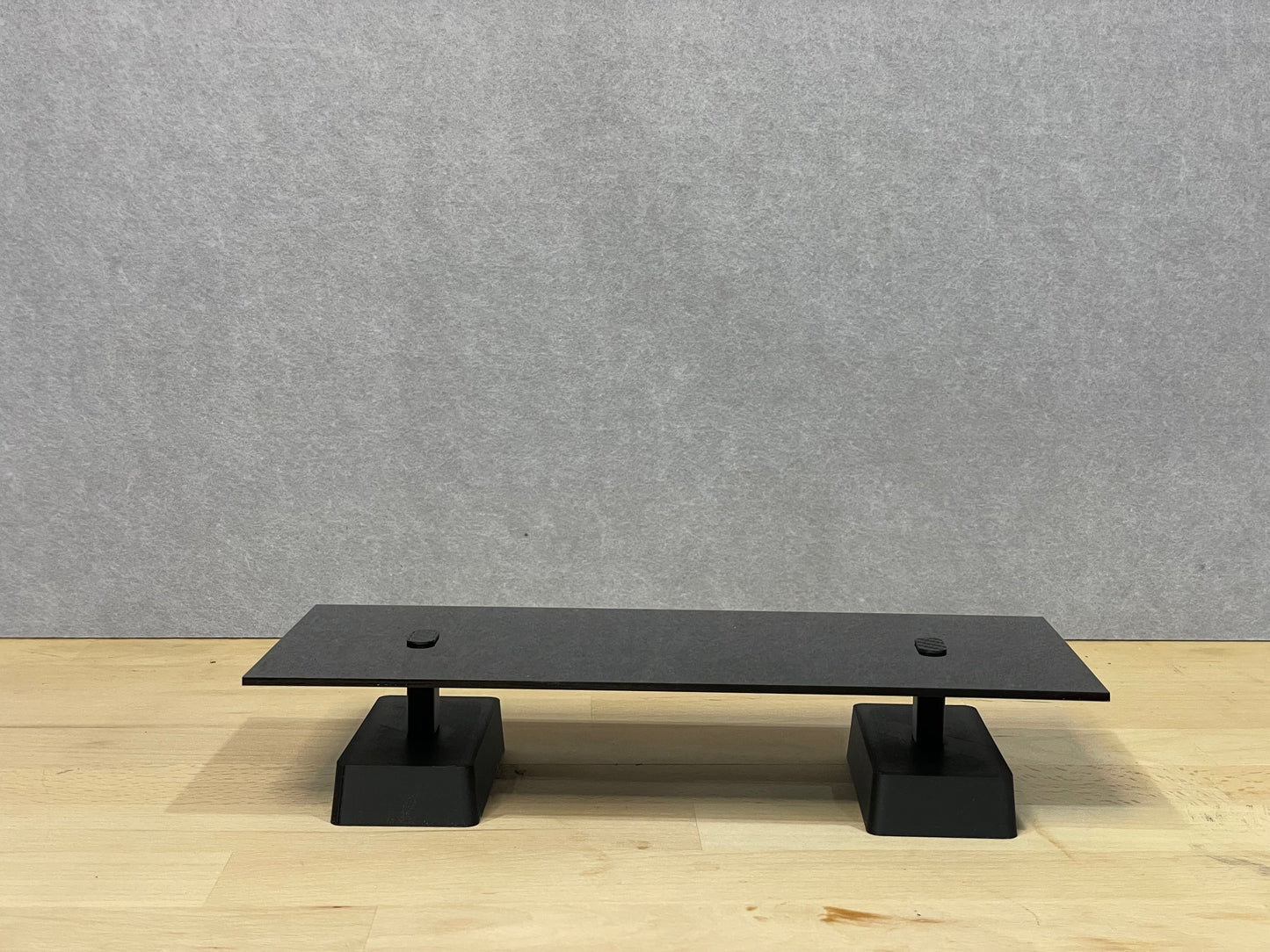 Scale Model Level Display Stand | Single Tier | 1:18 Scale
