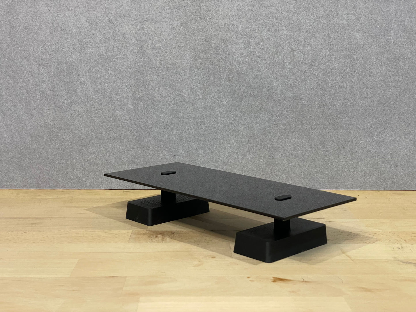 Scale Model Level Display Stand | Single Tier | 1:18 Scale