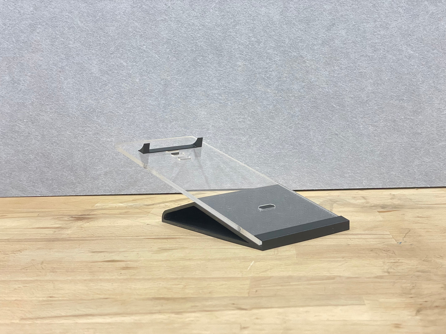 1:24 Scale Model Display Stand | Forward Angled