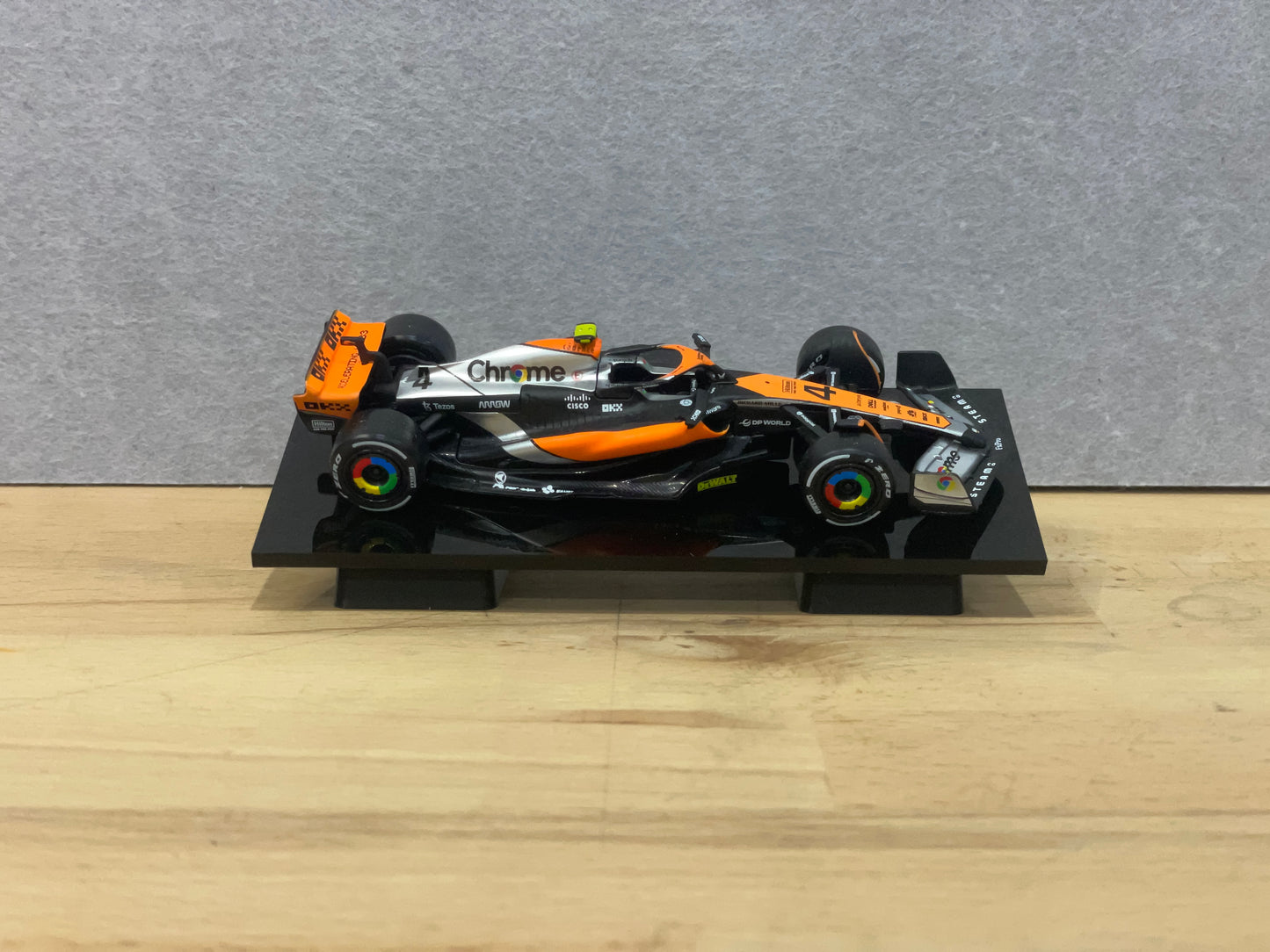1:43 Scale Model Display Stand | Single Tier (Angled)