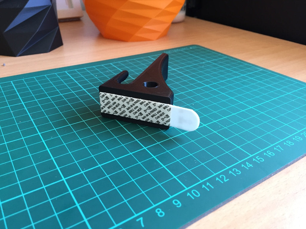 Cap Wall Display Clip - Digital Download