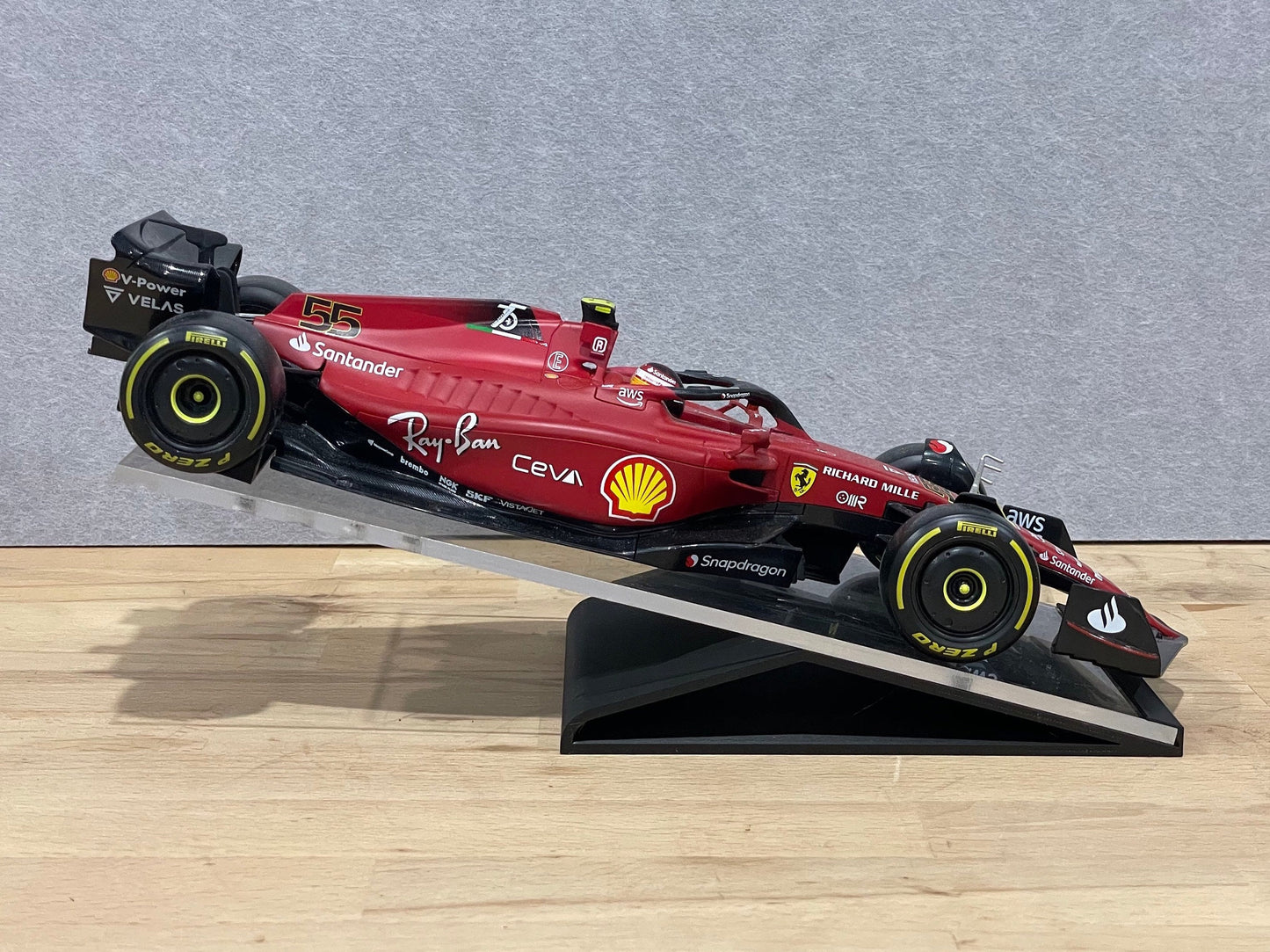 1:18 Scale Model Display Stand | Forward Angled