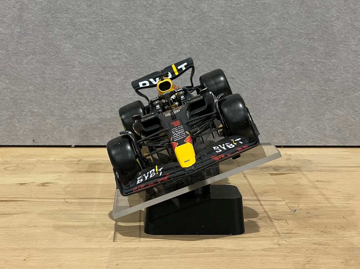 Scale Model Angled Display Stand | Single Tier | 1:24 Scale